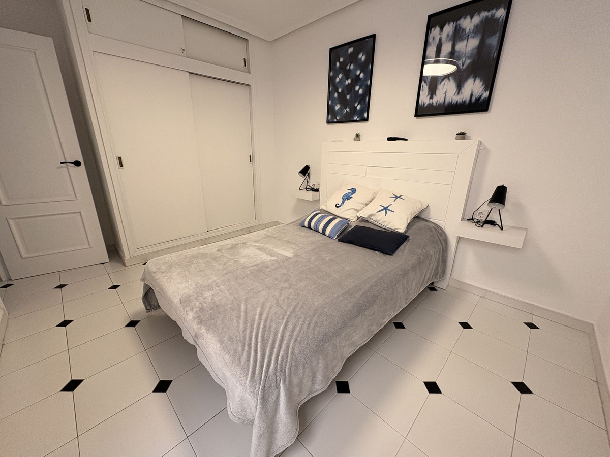 Appartement te koop in Torrevieja | 2 slaapkamers H5350378