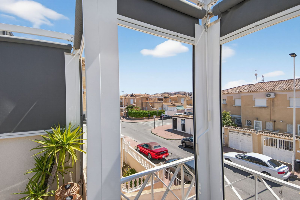 Appartement te koop in Torrevieja | 2 slaapkamers H5354389