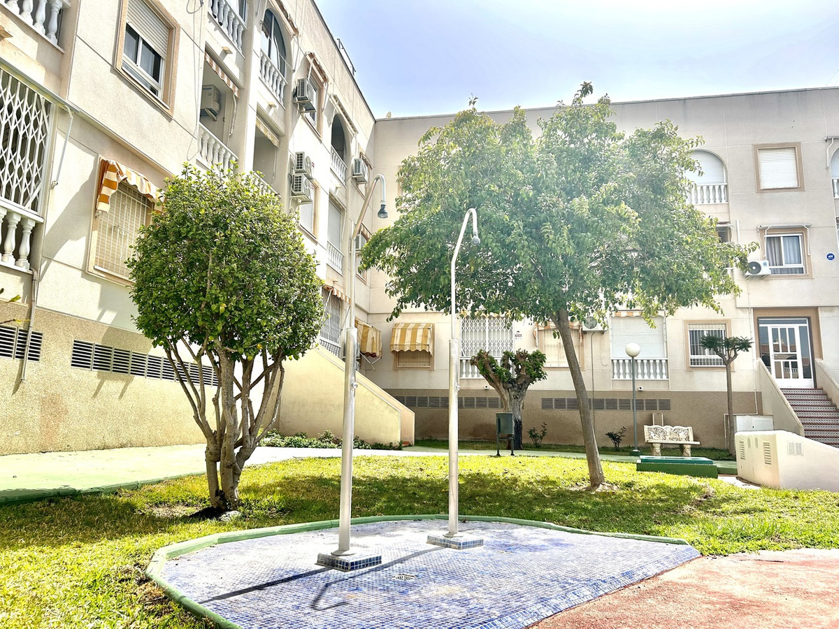 Appartement te koop in Torrevieja | 2 slaapkamers H5355532