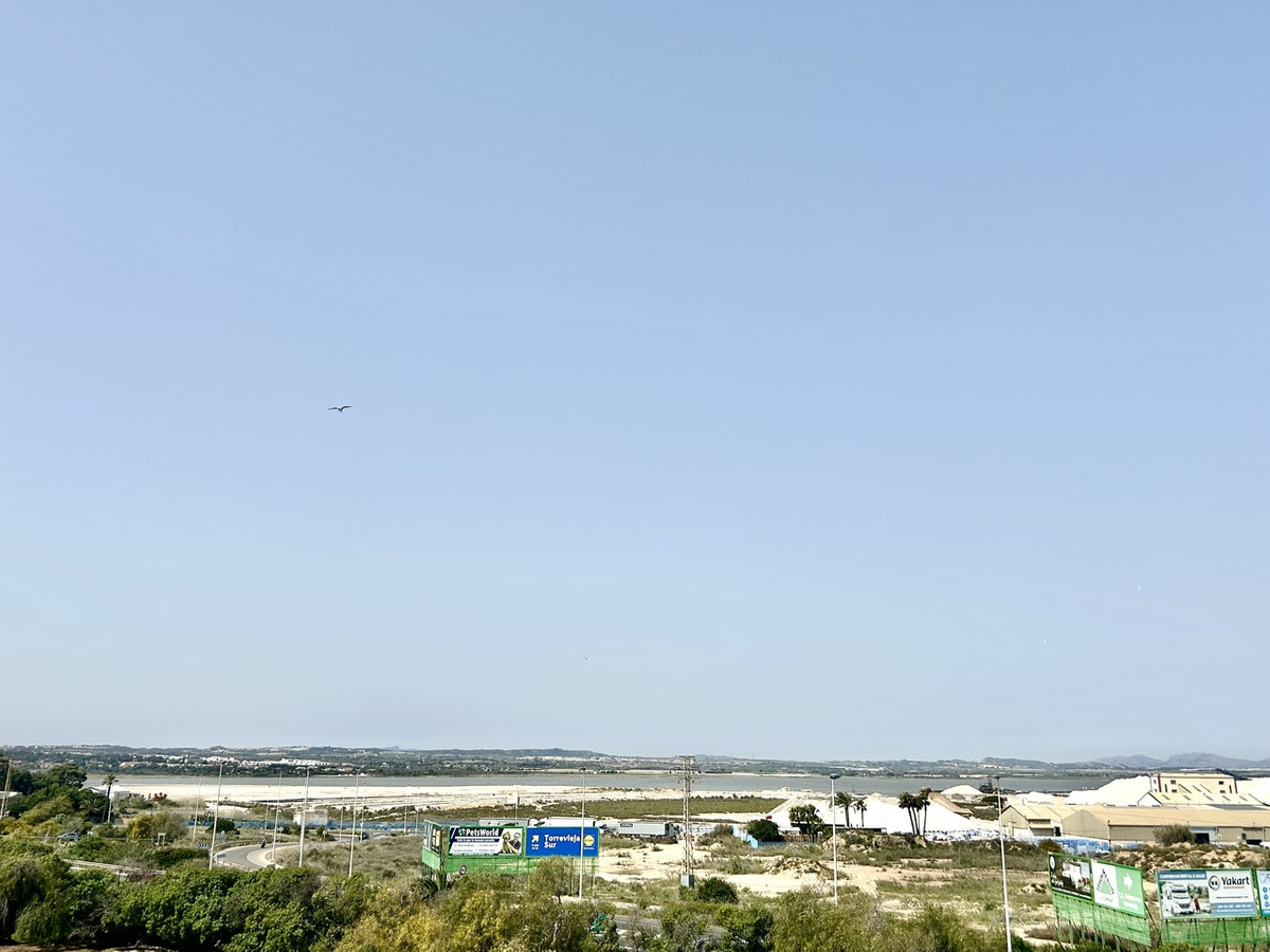 Appartement te koop in Torrevieja | 2 slaapkamers H5356999