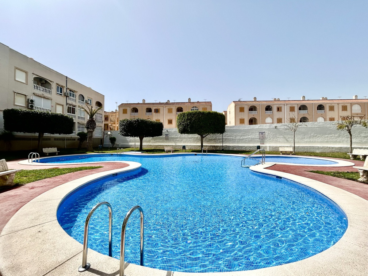 Appartement te koop in Torrevieja | 2 slaapkamers H5356999