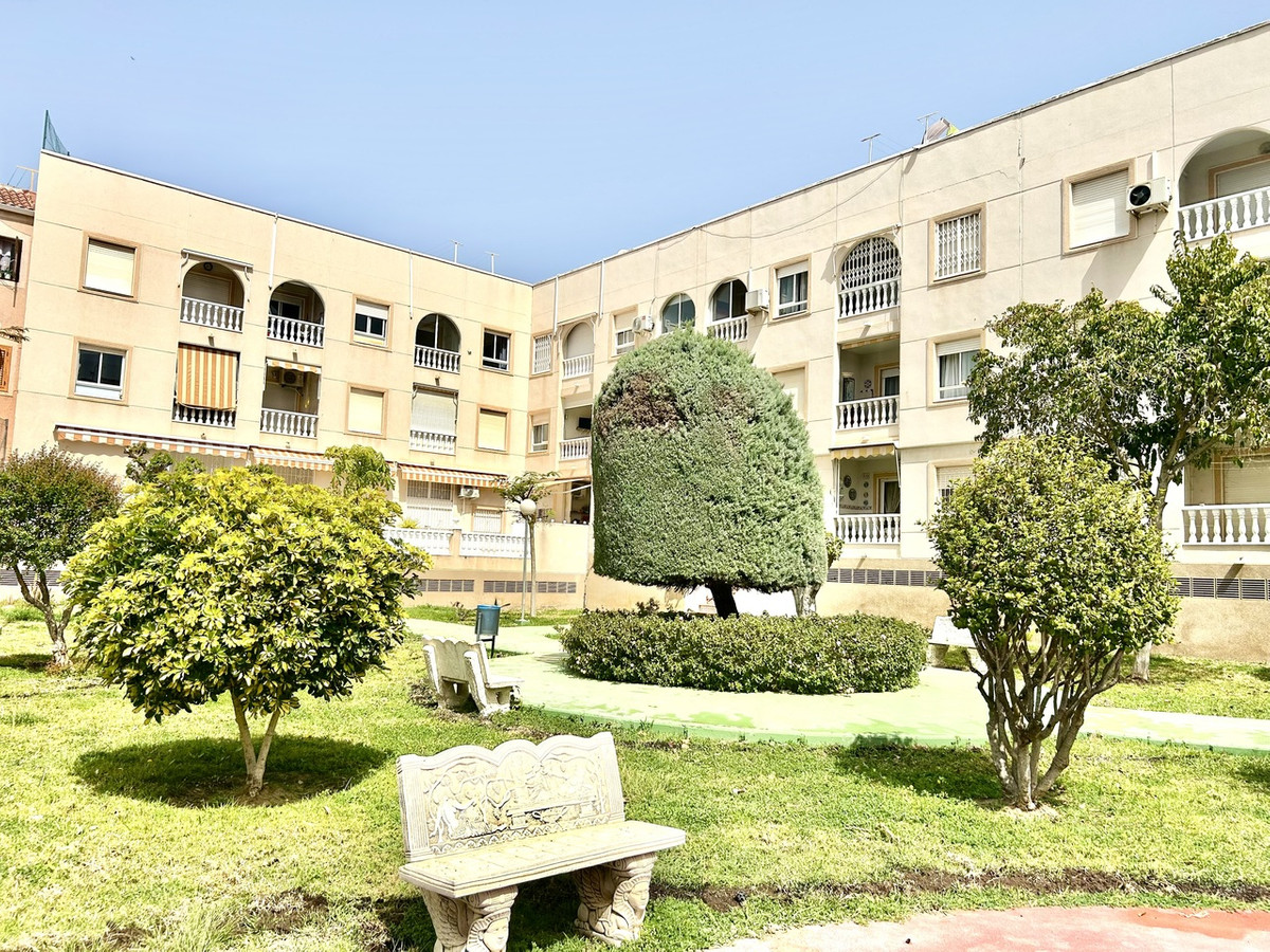 Appartement te koop in Torrevieja | 2 slaapkamers H5356999