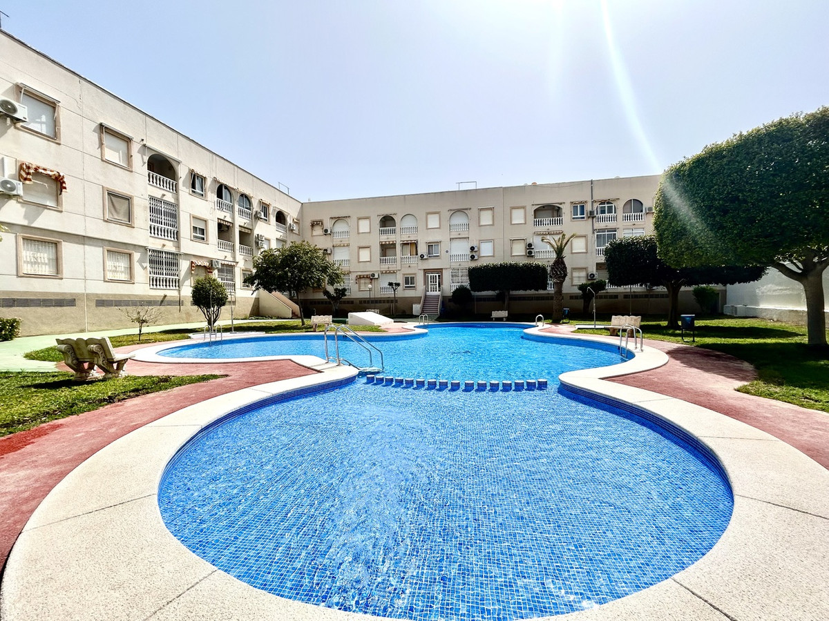 Appartement te koop in Torrevieja | 2 slaapkamers H5356999
