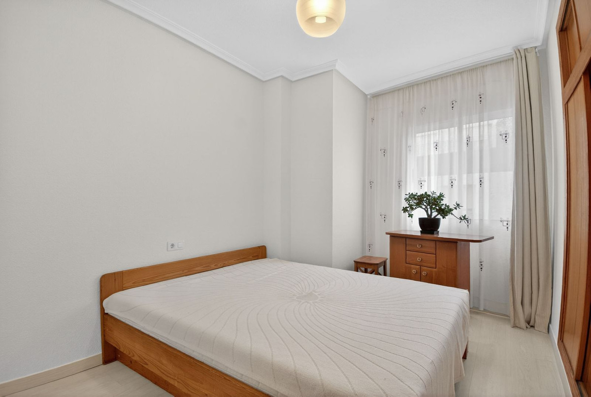 Appartement te koop in Torrevieja | 2 slaapkamers H5357479