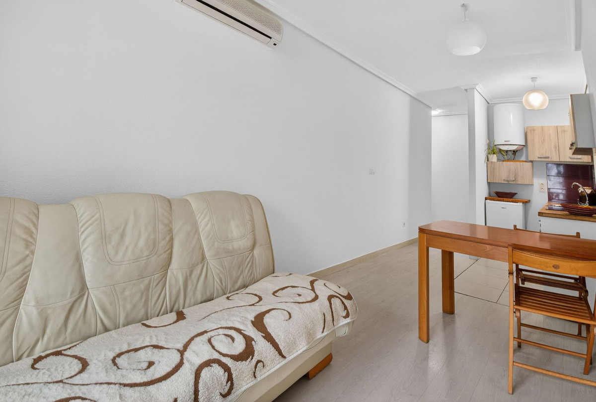 Appartement te koop in Torrevieja | 2 slaapkamers H5357479