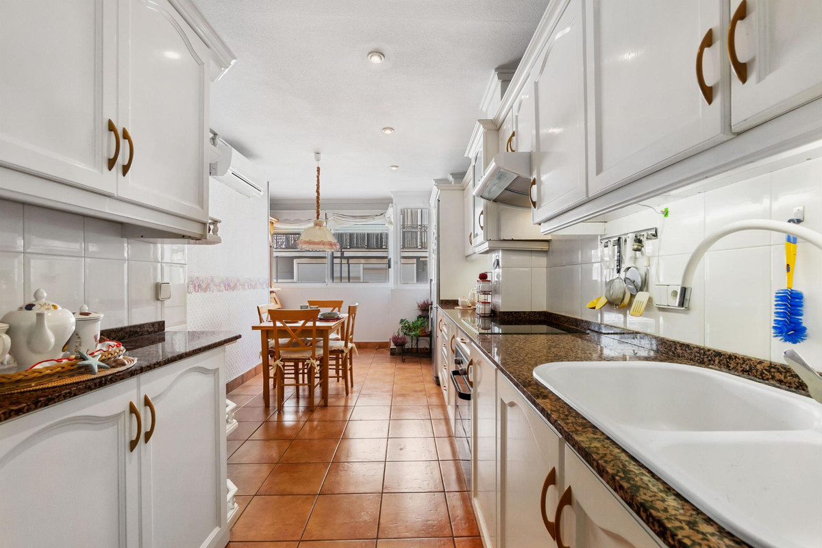 Appartement te koop in Torrevieja | 4 slaapkamers H5363284