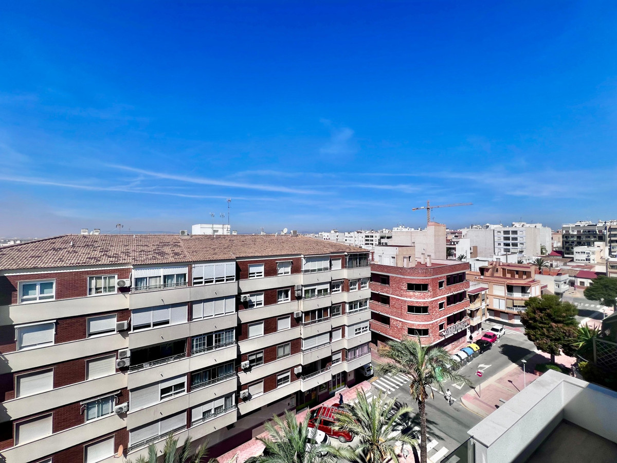 Appartement te koop in Torrevieja | 2 slaapkamers H5365594