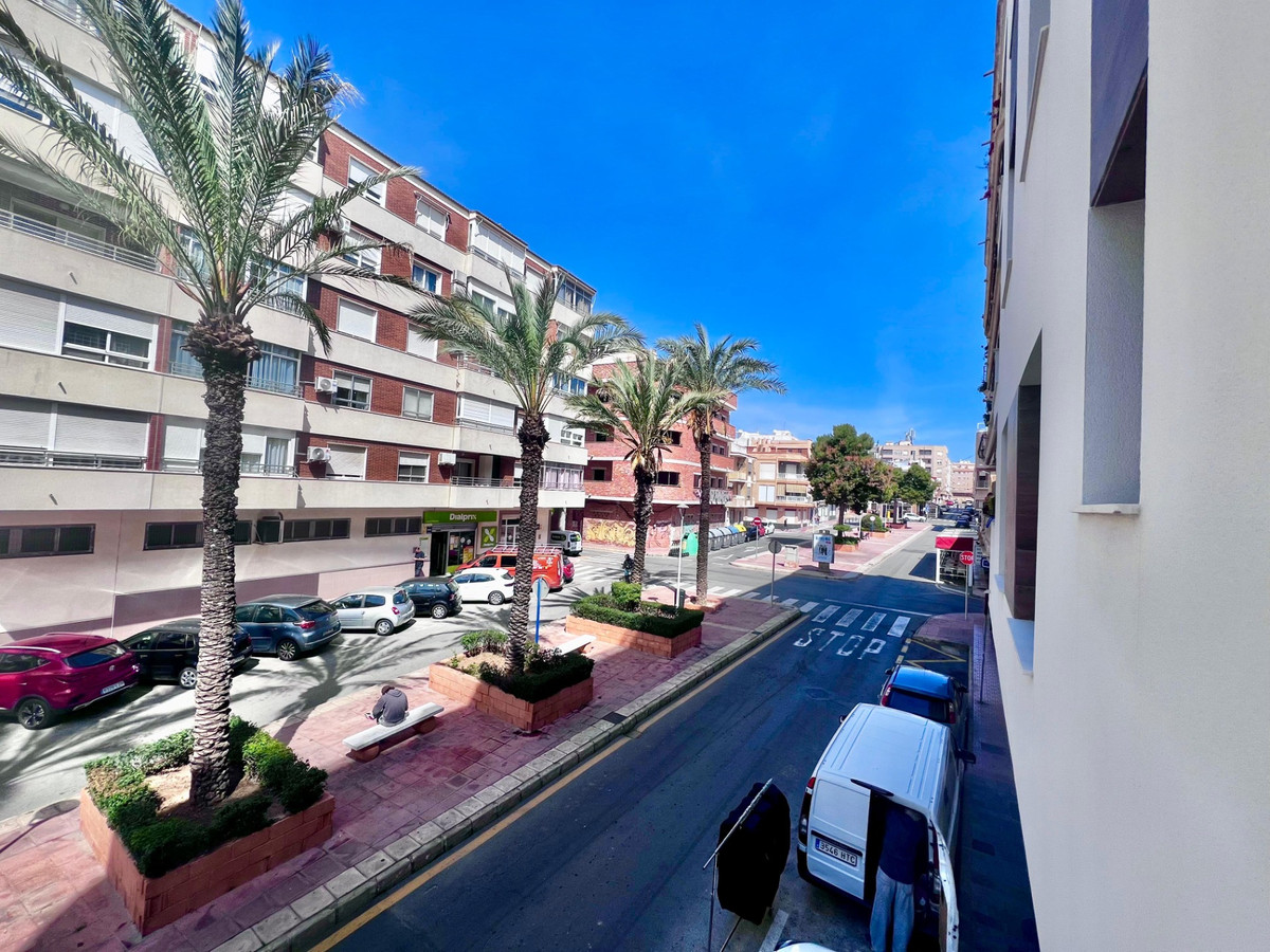 Appartement te koop in Torrevieja | 2 slaapkamers H5365594