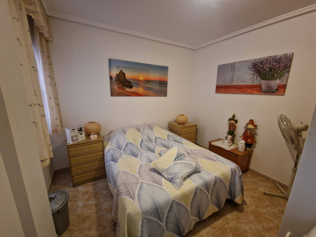 Appartement te koop in Torrevieja | 2 slaapkamers H5367115