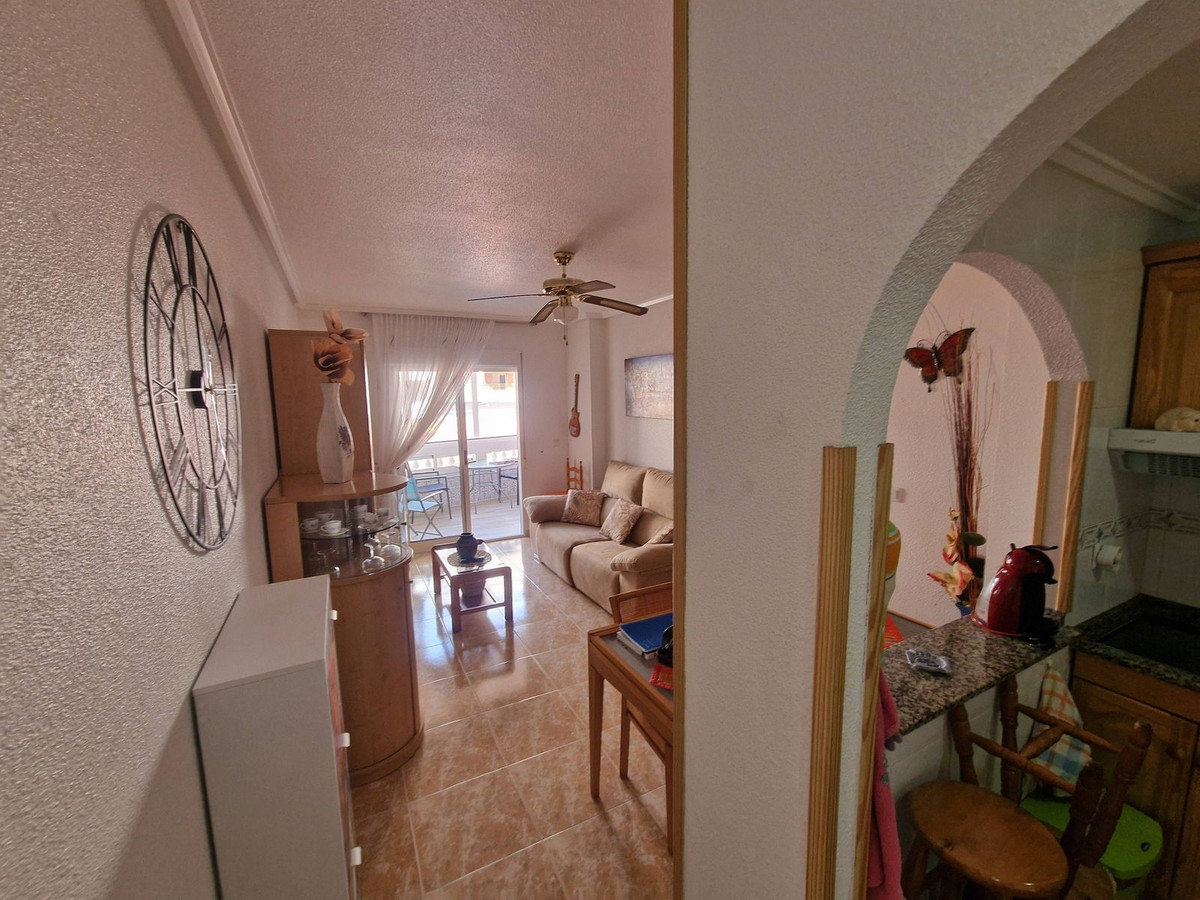 Appartement te koop in Torrevieja | 2 slaapkamers H5367115