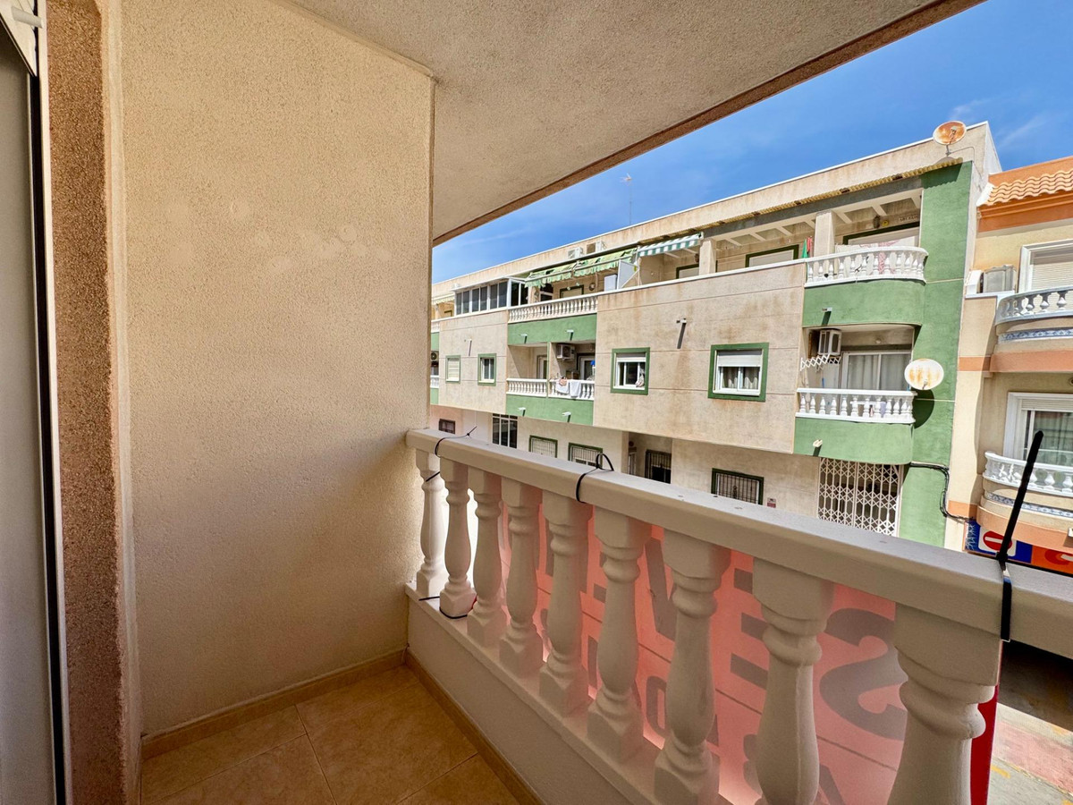 Appartement te koop in Torrevieja | 2 slaapkamers H5367550