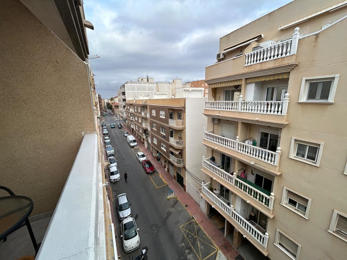Appartement te koop in Torrevieja | 2 slaapkamers H5369356
