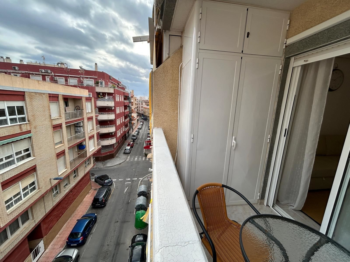 Appartement te koop in Torrevieja | 2 slaapkamers H5369356