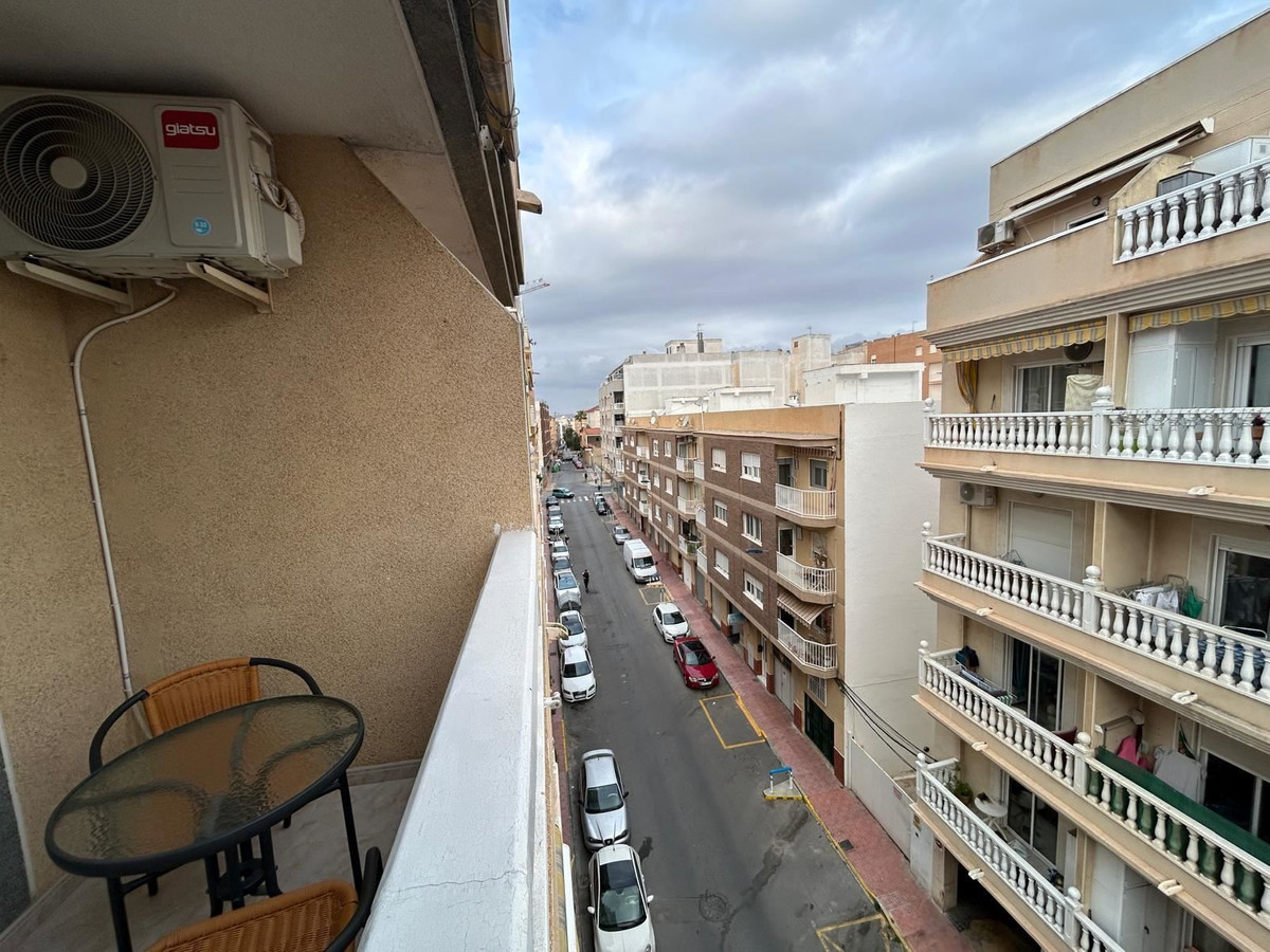 Appartement te koop in Torrevieja | 2 slaapkamers H5369356