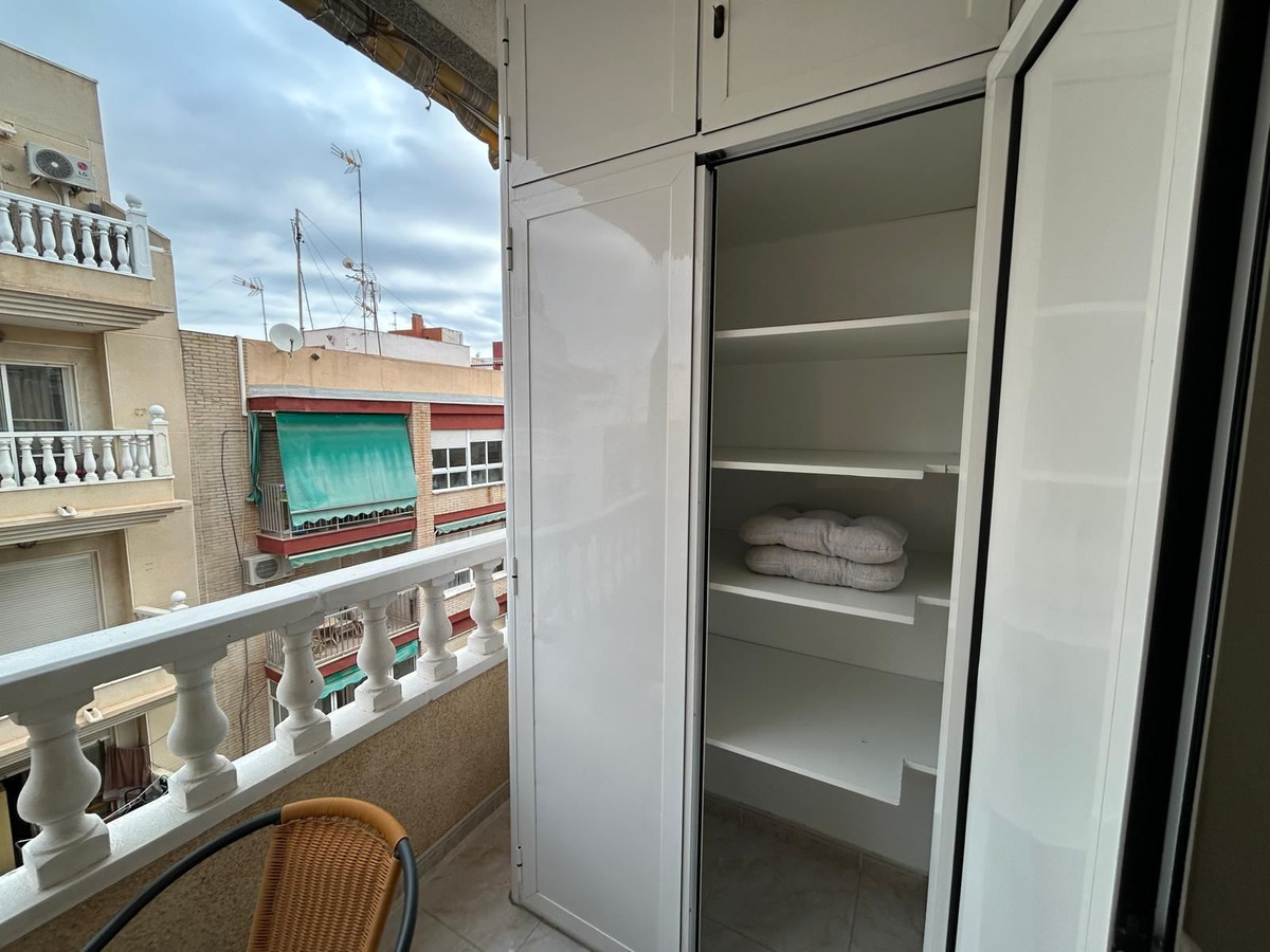 Appartement te koop in Torrevieja | 2 slaapkamers H5369356