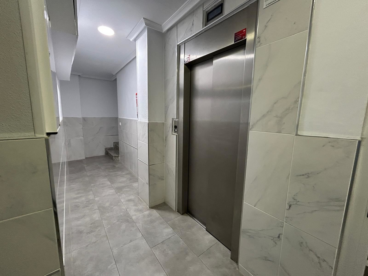 Appartement te koop in Torrevieja | 2 slaapkamers H5369356