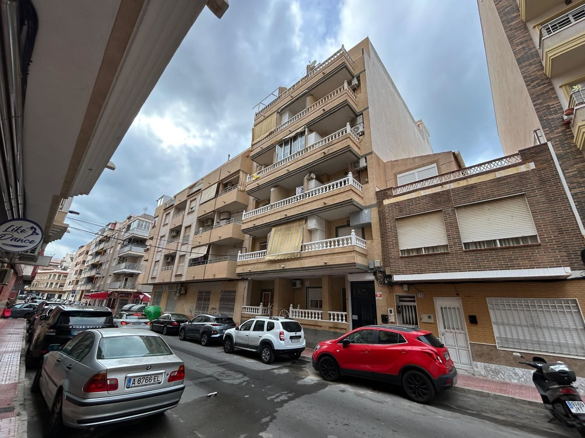 Appartement te koop in Torrevieja | 2 slaapkamers H5369356