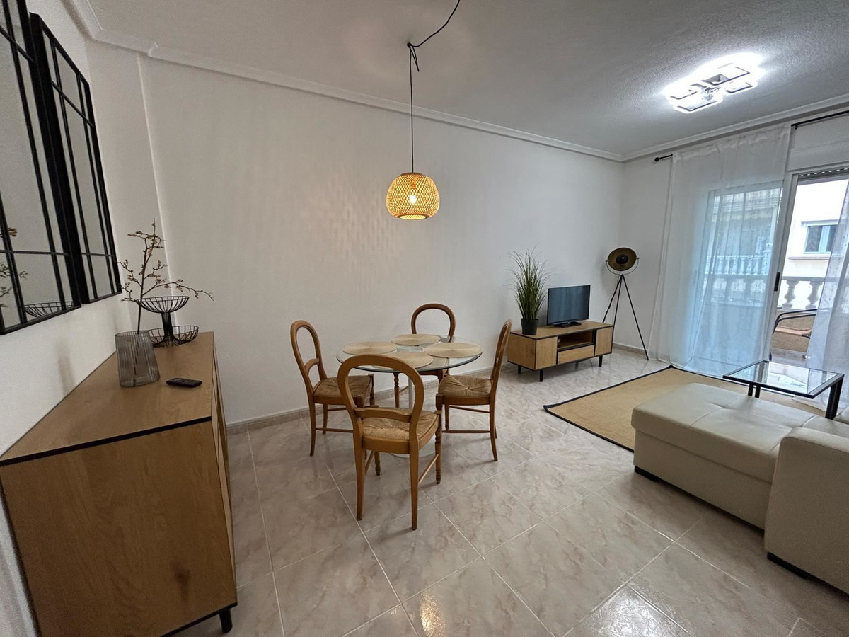 Appartement te koop in Torrevieja | 2 slaapkamers H5369356