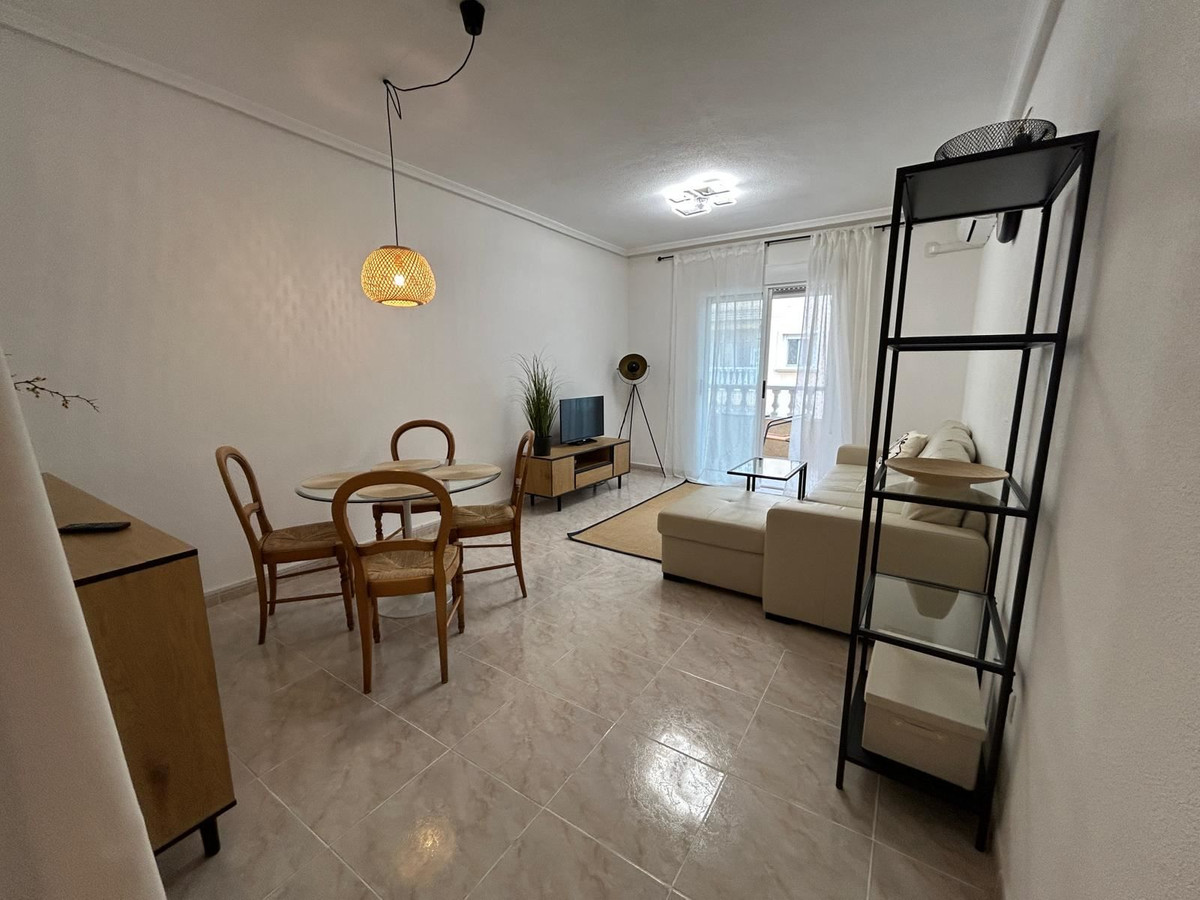 Appartement te koop in Torrevieja | 2 slaapkamers H5369356