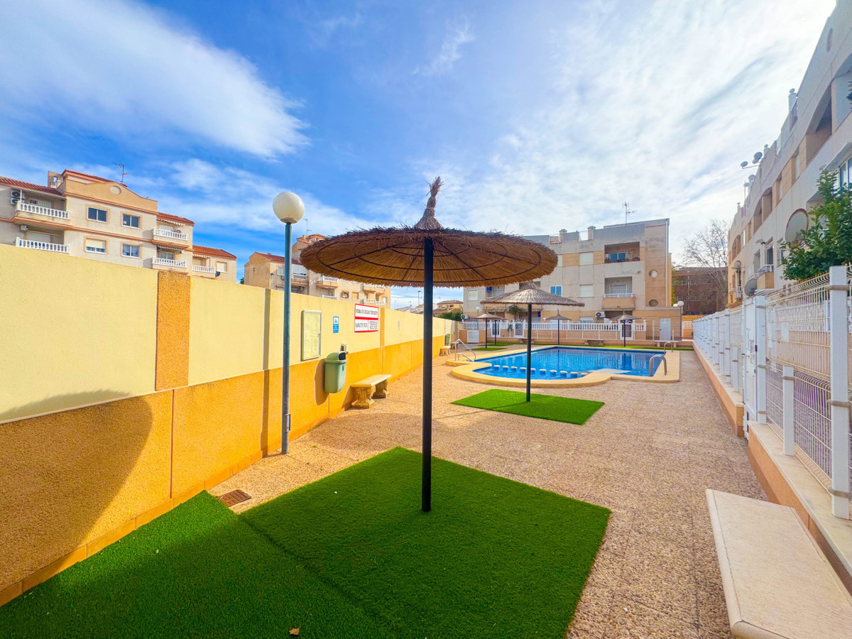 Appartement te koop in Torrevieja | 2 slaapkamers H5369683
