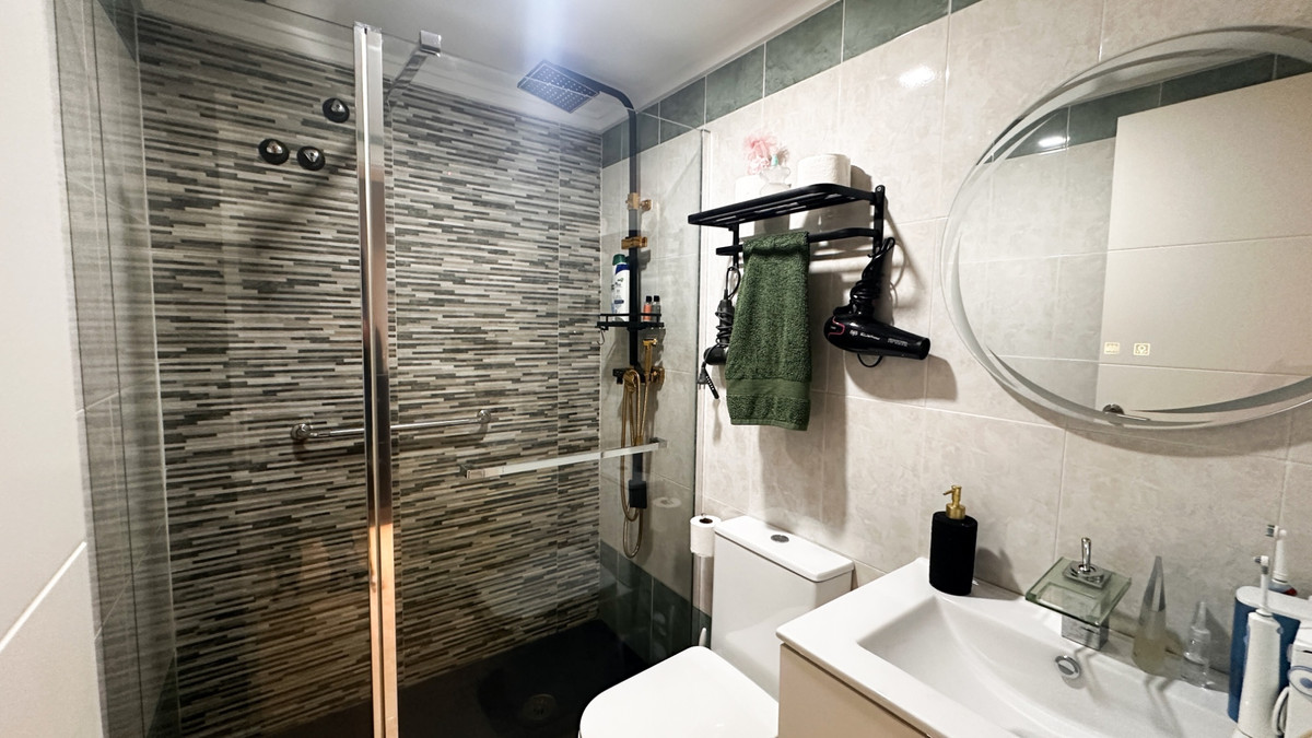 Appartement te koop in Torrevieja | 3 slaapkamers H5369896