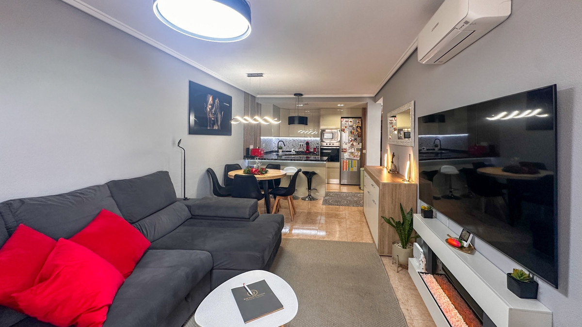 Appartement te koop in Torrevieja | 3 slaapkamers H5369896