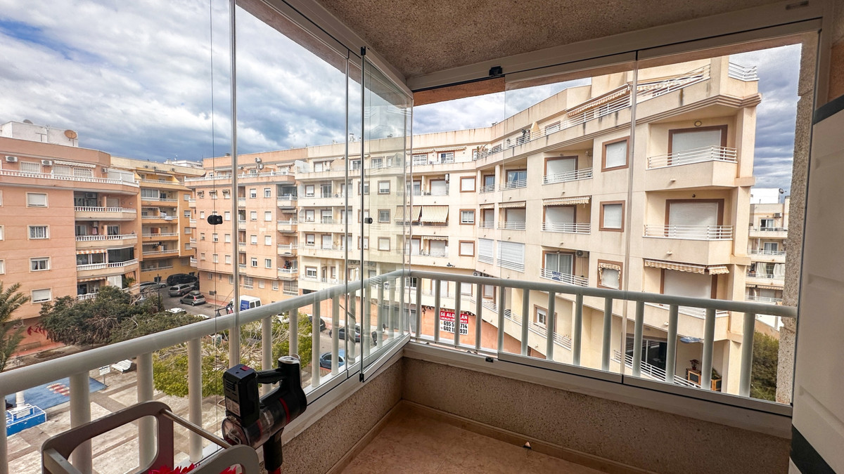 Appartement te koop in Torrevieja | 3 slaapkamers H5369896