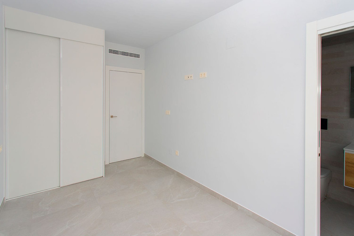 Appartement te koop in Torrevieja | 2 slaapkamers H5375116