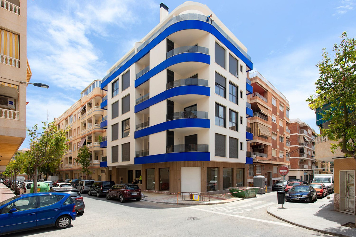 Appartement te koop in Torrevieja | 2 slaapkamers H5375116