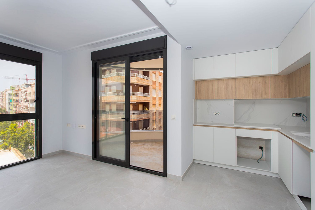 Appartement te koop in Torrevieja | 2 slaapkamers H5375116