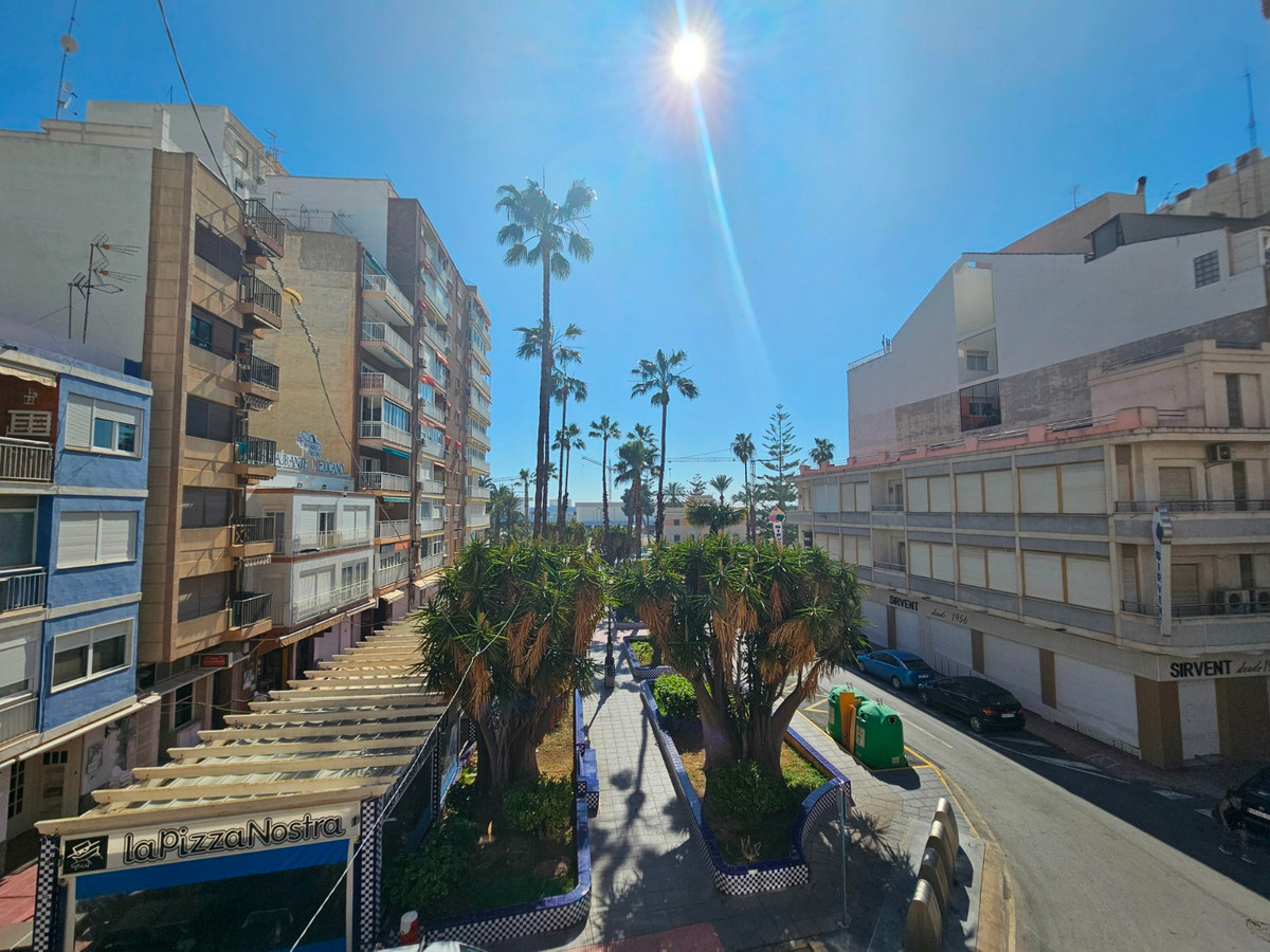 Appartement te koop in Torrevieja | 2 slaapkamers H5375206
