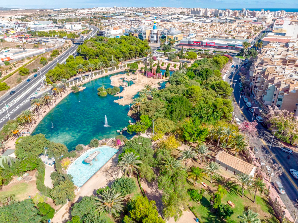 Appartement te koop in Torrevieja | 2 slaapkamers H5378110