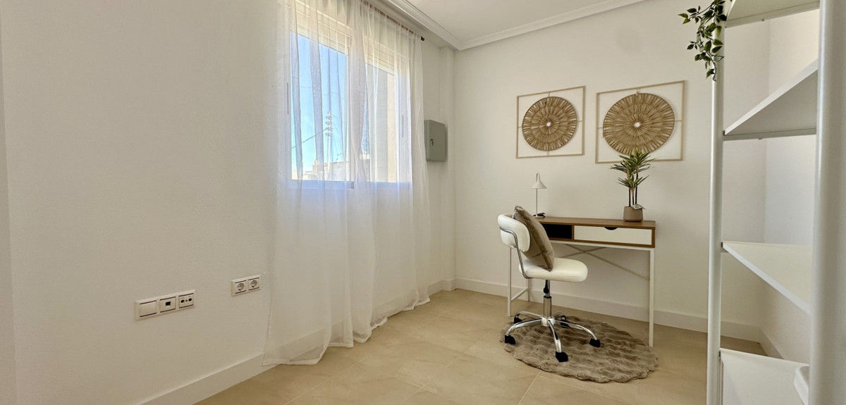 Appartement te koop in Torrevieja | 3 slaapkamers H5378134