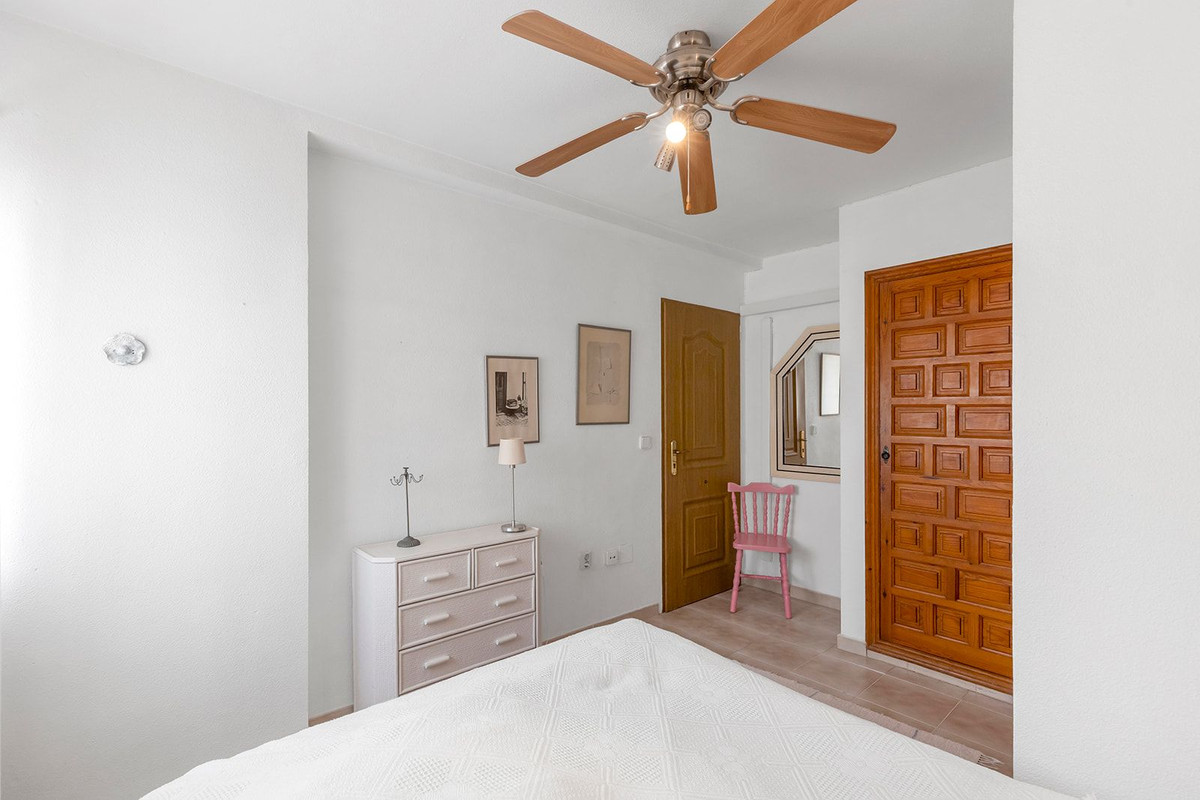 Duplex te koop in Torrevieja | 4 slaapkamers H5378932