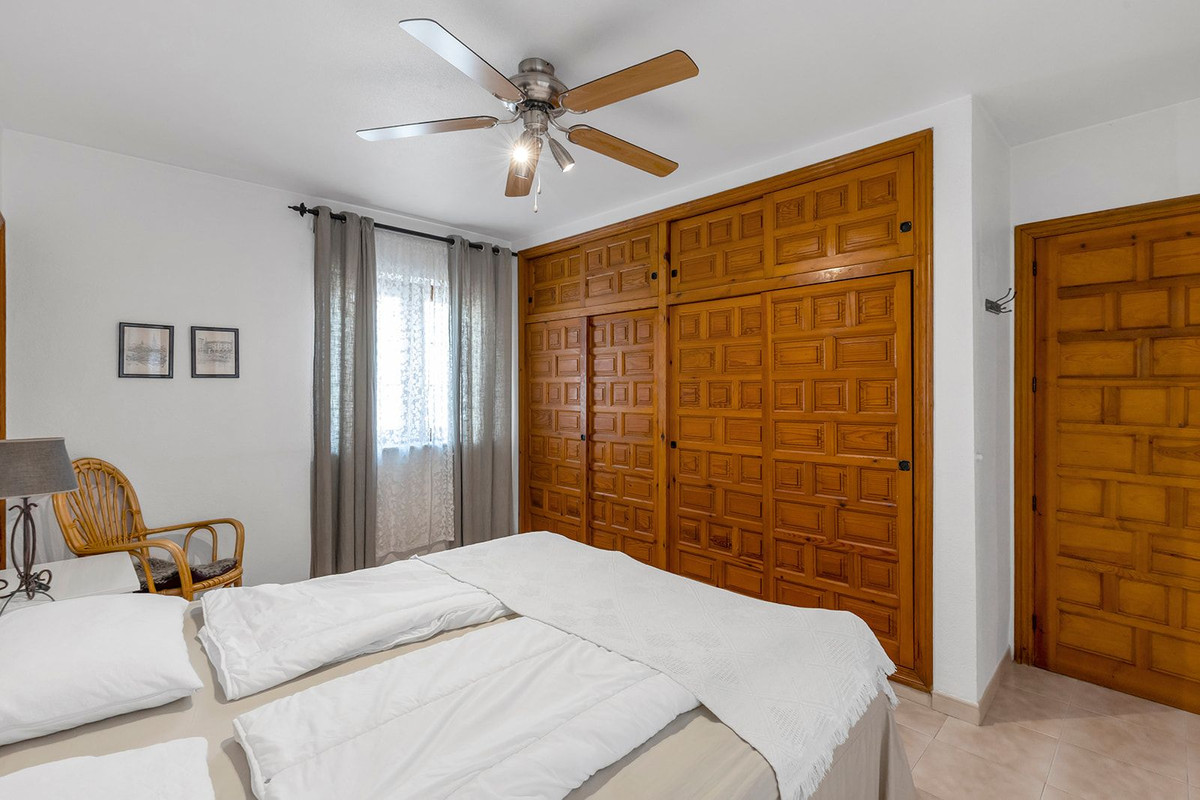 Duplex te koop in Torrevieja | 4 slaapkamers H5378932