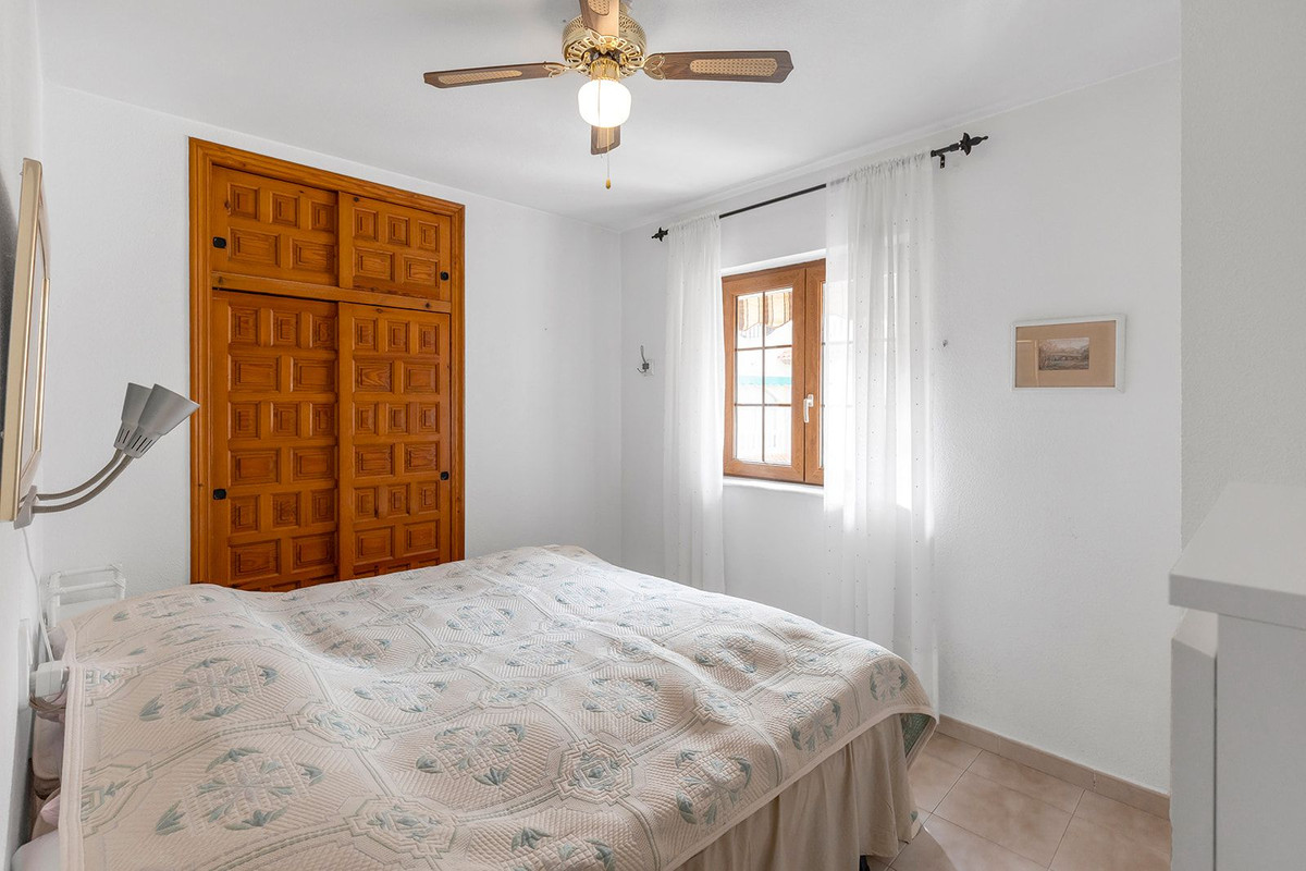 Duplex te koop in Torrevieja | 4 slaapkamers H5378932