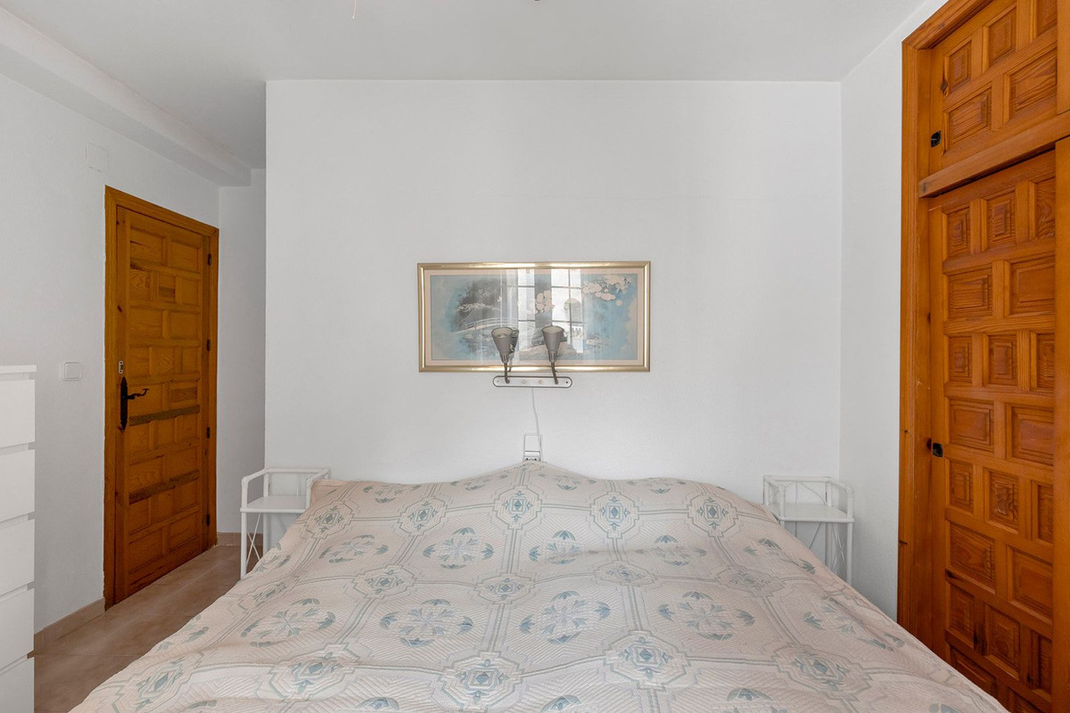 Duplex te koop in Torrevieja | 4 slaapkamers H5378932