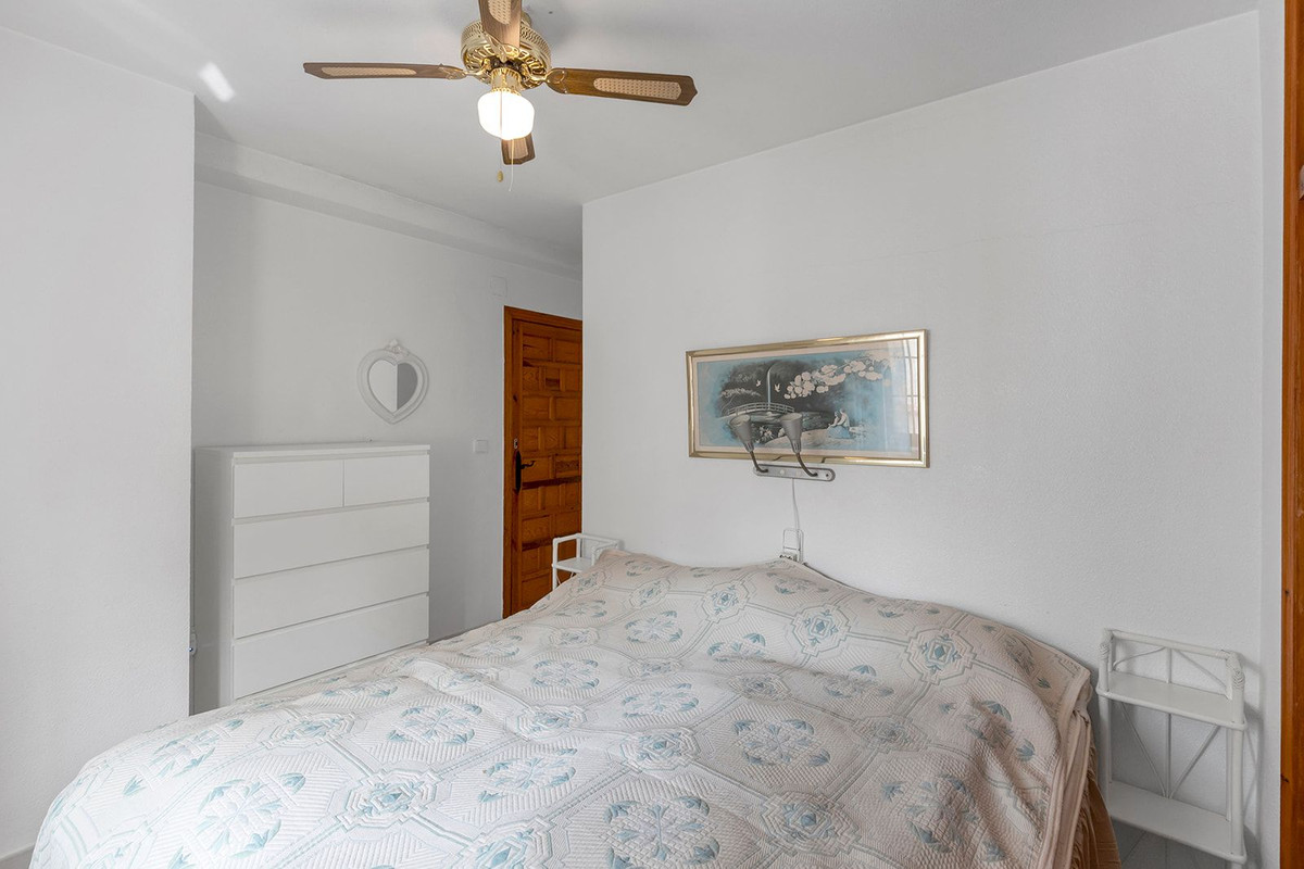 Duplex te koop in Torrevieja | 4 slaapkamers H5378932