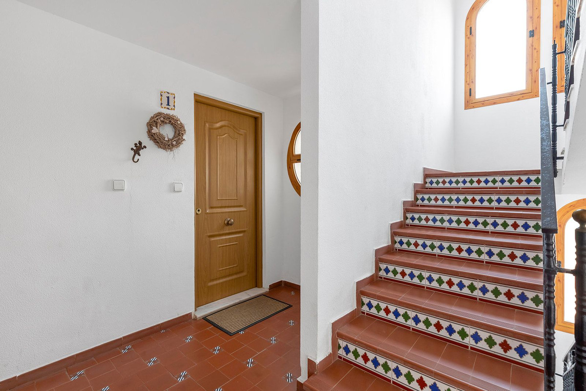 Duplex te koop in Torrevieja | 4 slaapkamers H5378932