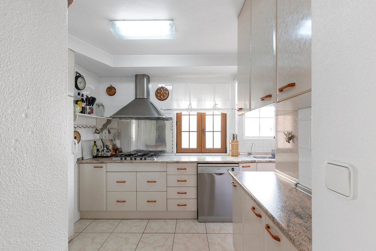 Duplex te koop in Torrevieja | 4 slaapkamers H5378932