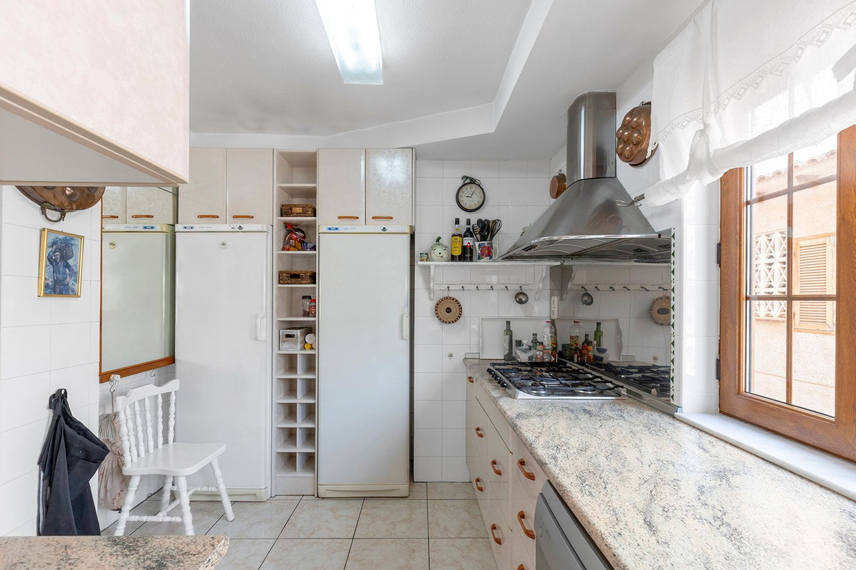 Duplex te koop in Torrevieja | 4 slaapkamers H5378932