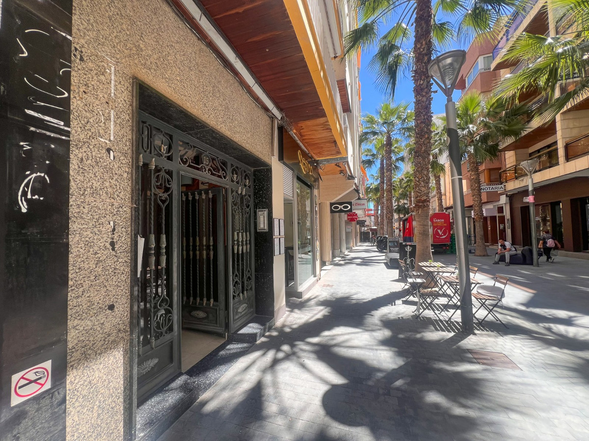 Appartement te koop in Torrevieja | 4 slaapkamers H5387326
