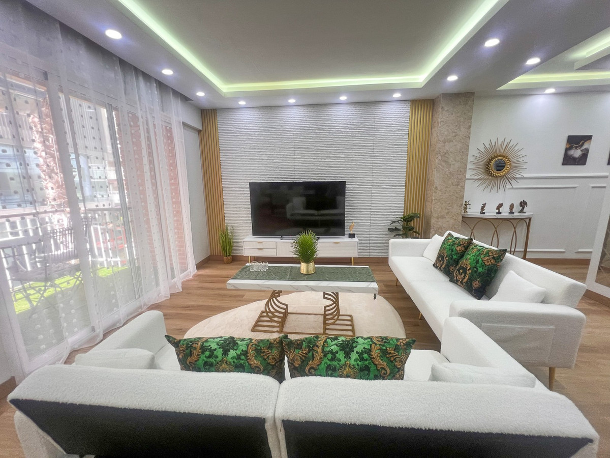 Appartement te koop in Torrevieja | 4 slaapkamers H5387326