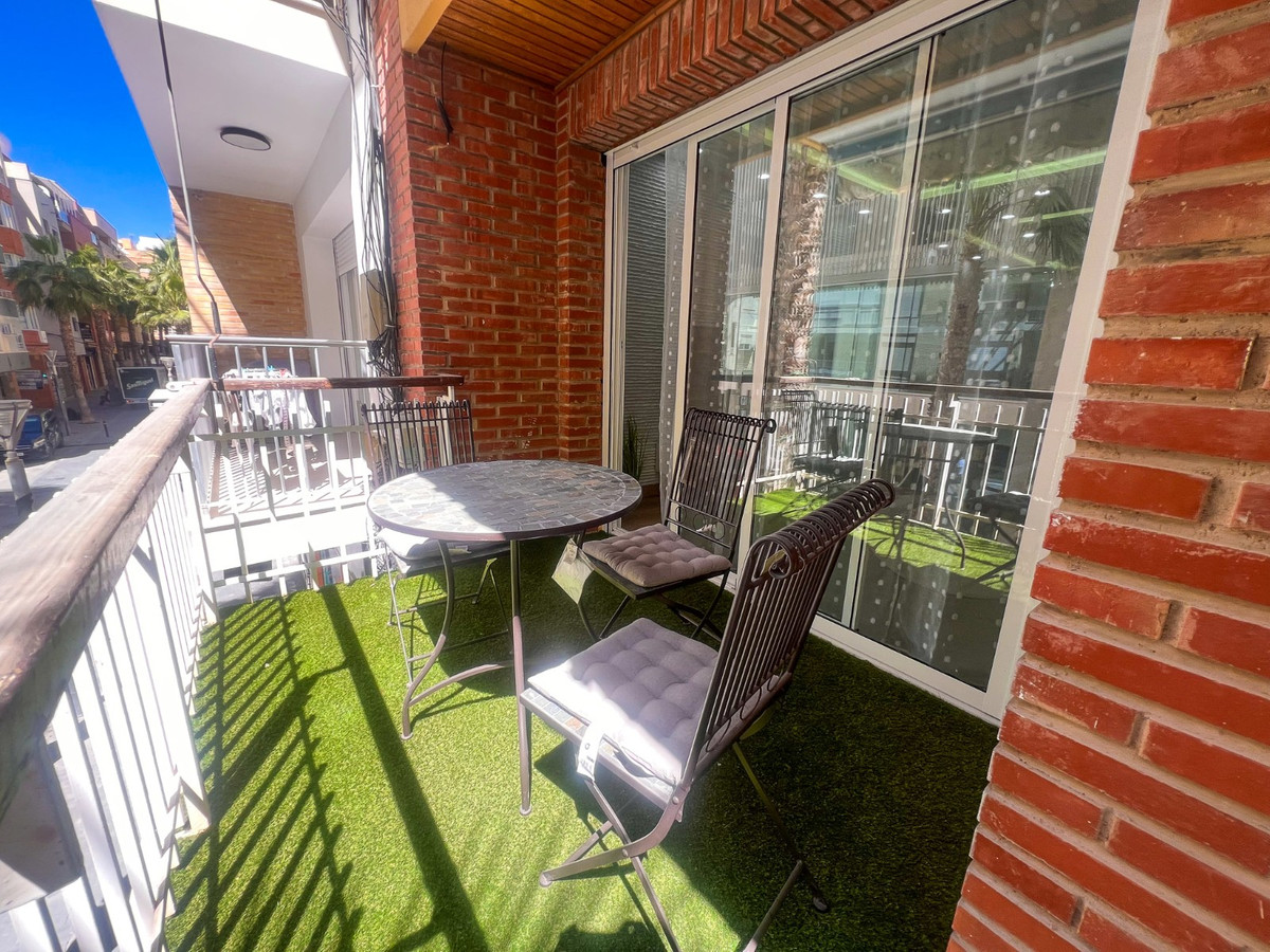 Appartement te koop in Torrevieja | 4 slaapkamers H5387326
