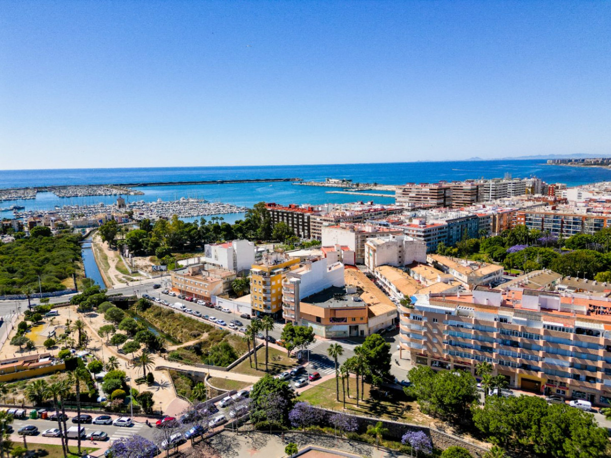 Appartement te koop in Torrevieja | 2 slaapkamers H5391334
