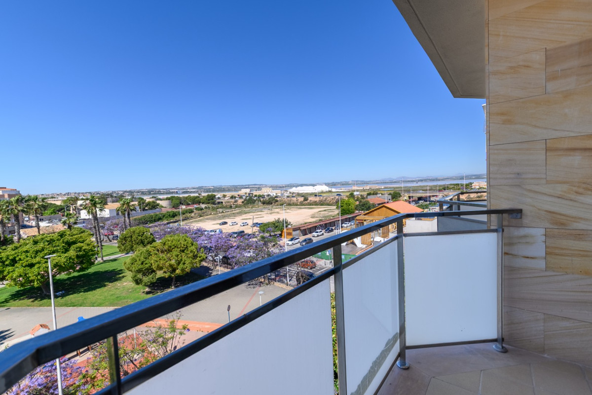 Appartement te koop in Torrevieja | 2 slaapkamers H5391334