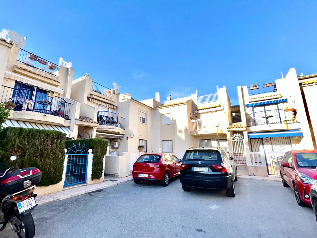 Penthouse te koop in Torrevieja | 2 slaapkamers H5391406