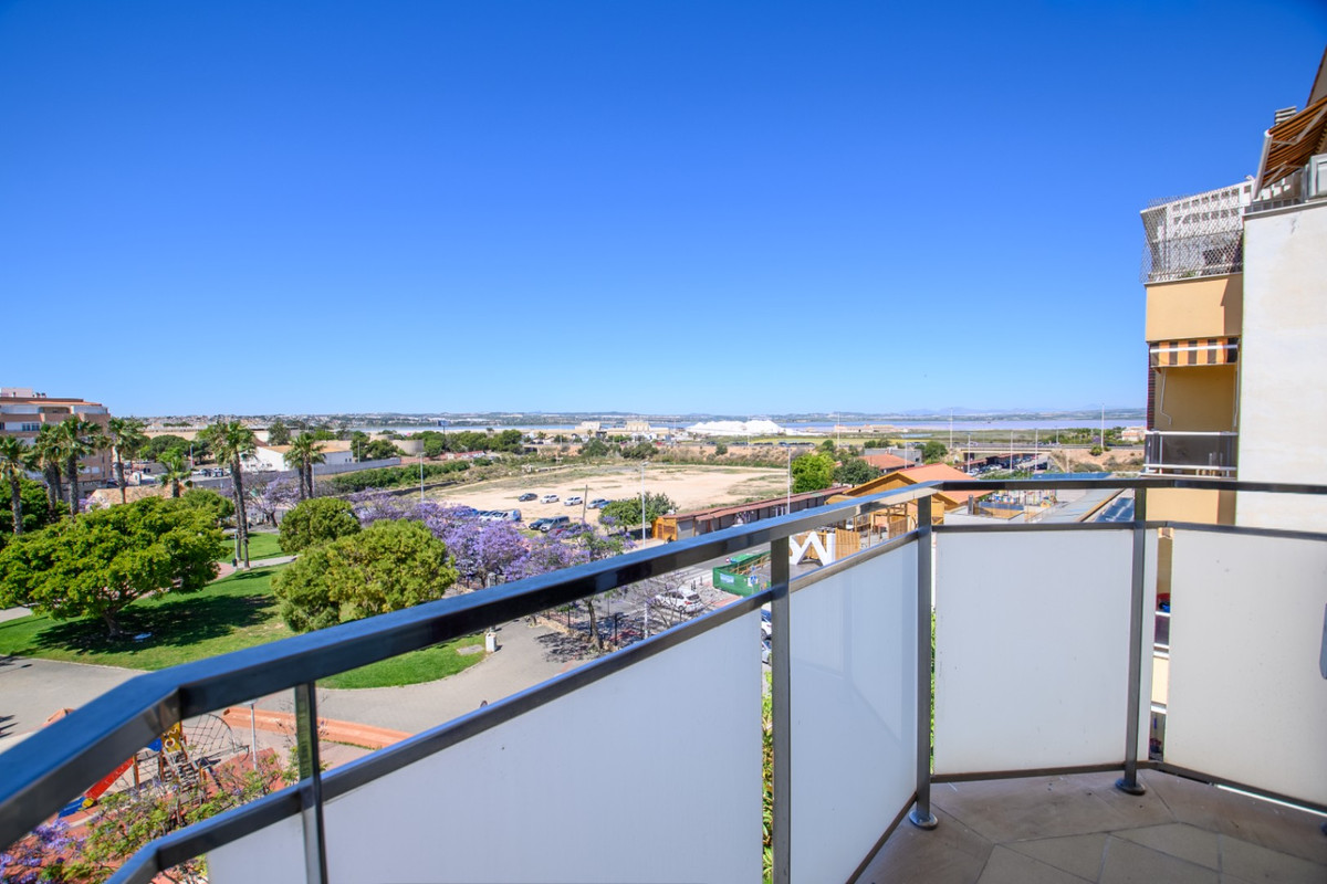 Appartement te koop in Torrevieja | 2 slaapkamers H5393545