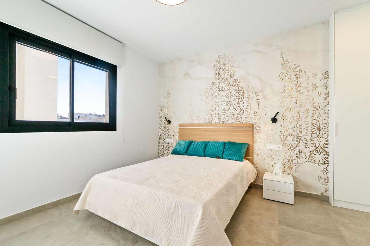 Appartement te koop in Torrevieja | 2 slaapkamers H5397187