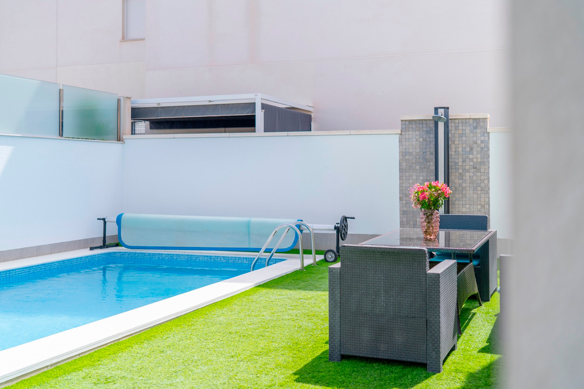 Appartement te koop in Torrevieja | 5 slaapkamers H5400910
